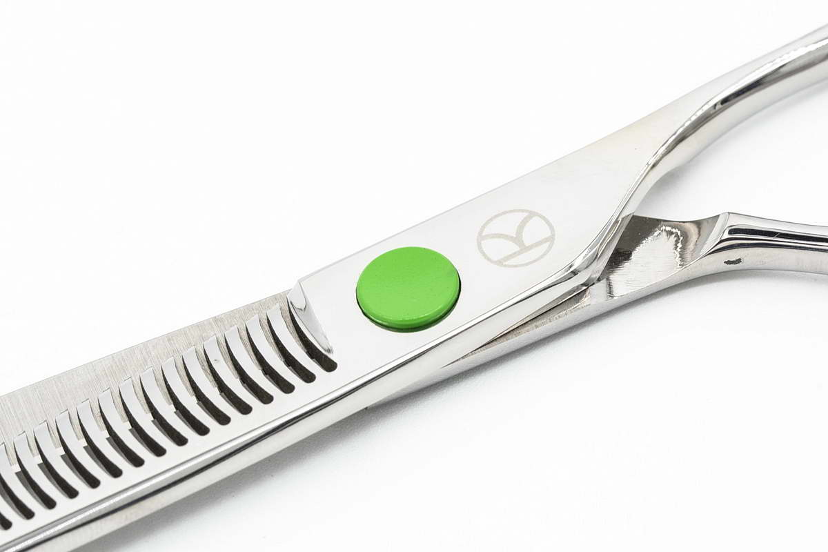 Kanpeki Green Dot 6.1/2” 36T Thinning Scissor