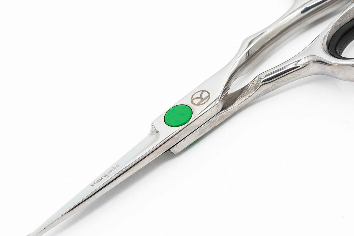 Kanpeki Green Dot 4.5” Bull Nose Scissor